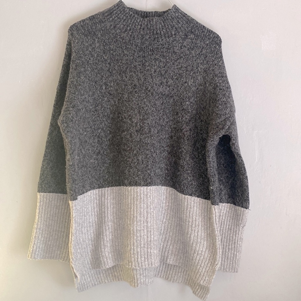 Michael Kors Pearl Heather Grey Color Block Mock Turtleneck Sweater Size Large